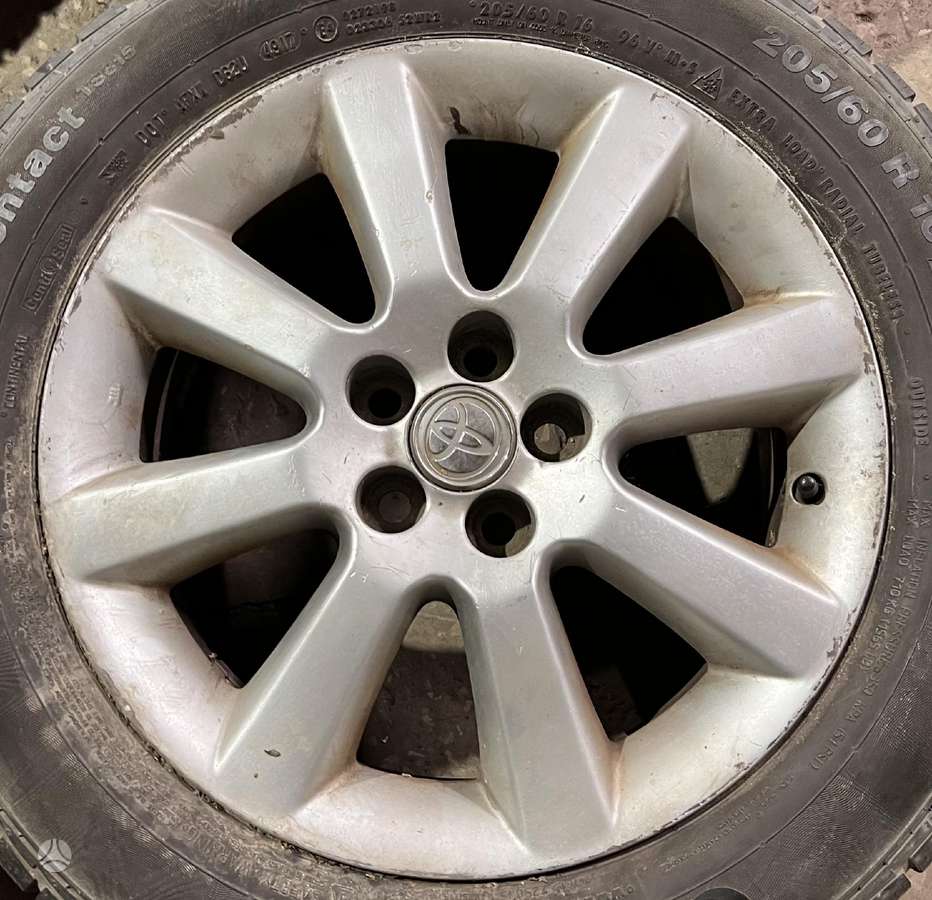 Toyota, lengvojo lydinio, R16