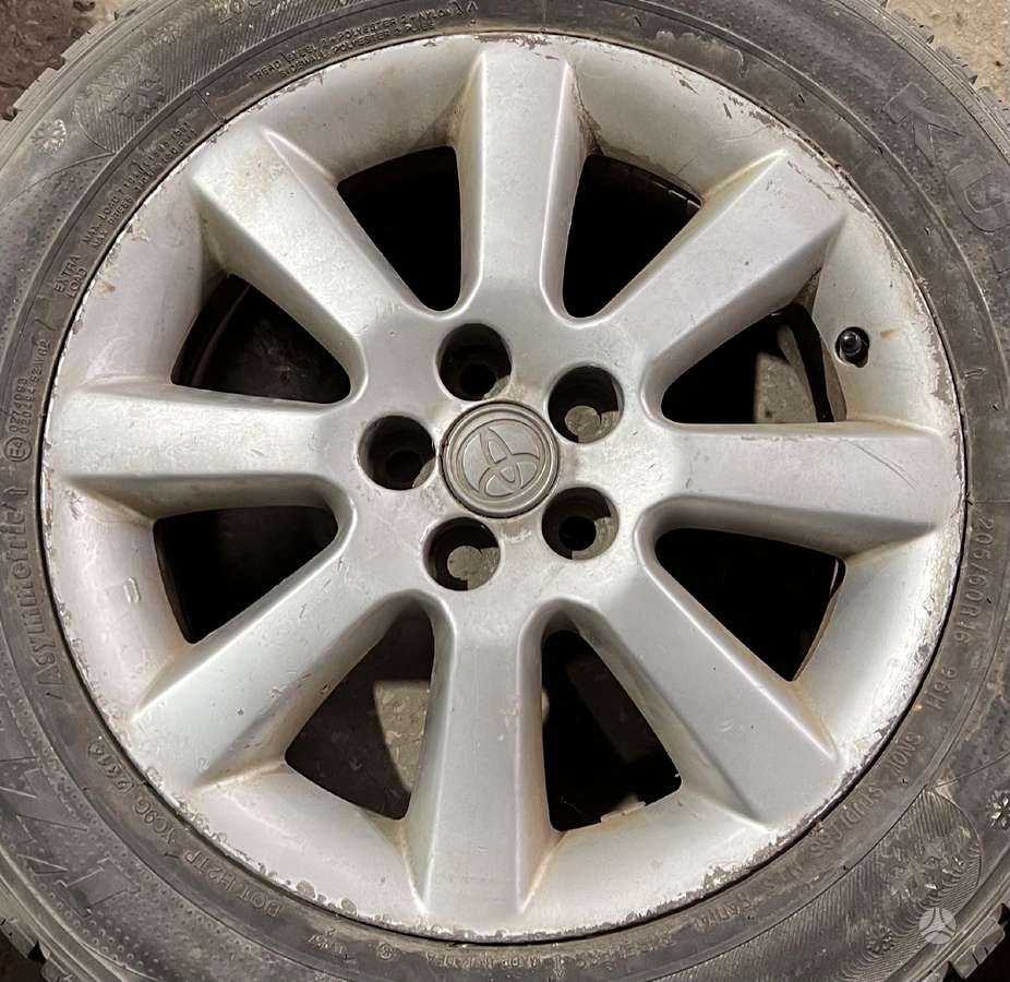 Toyota, lengvojo lydinio, R16