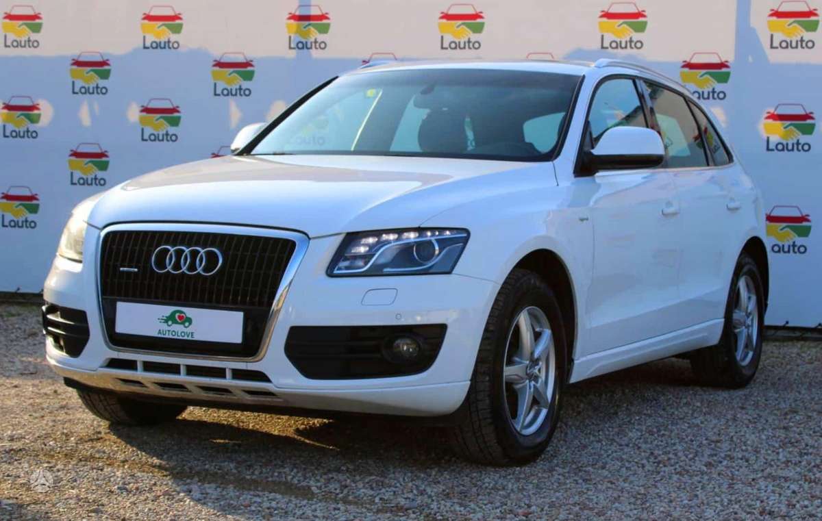 Audi Q5, 2.0 l., off-road / crossover