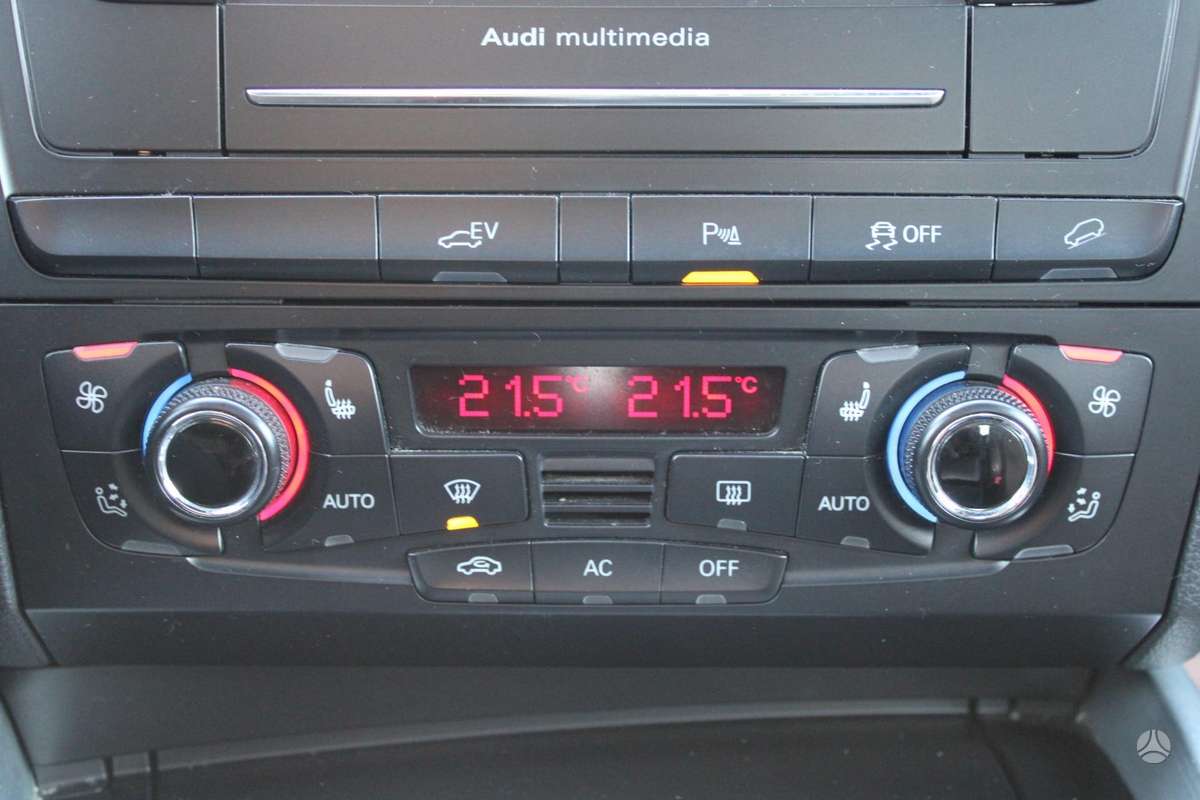 Audi Q5, 2.0 l., off-road / crossover
