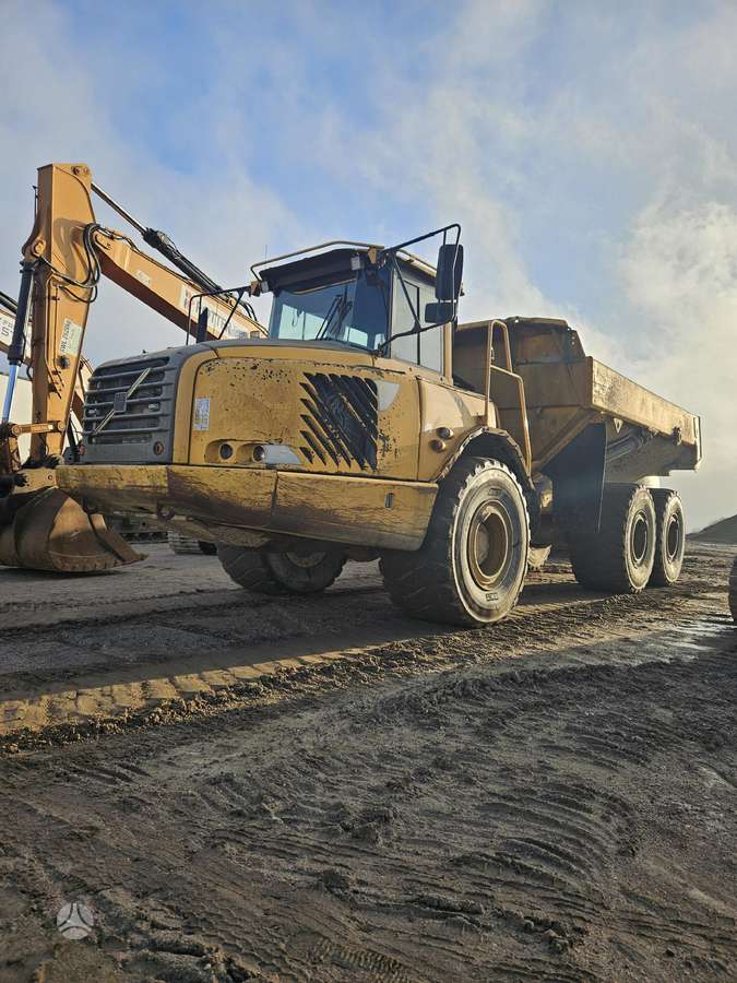 Volvo A30D, pašizgāzēji