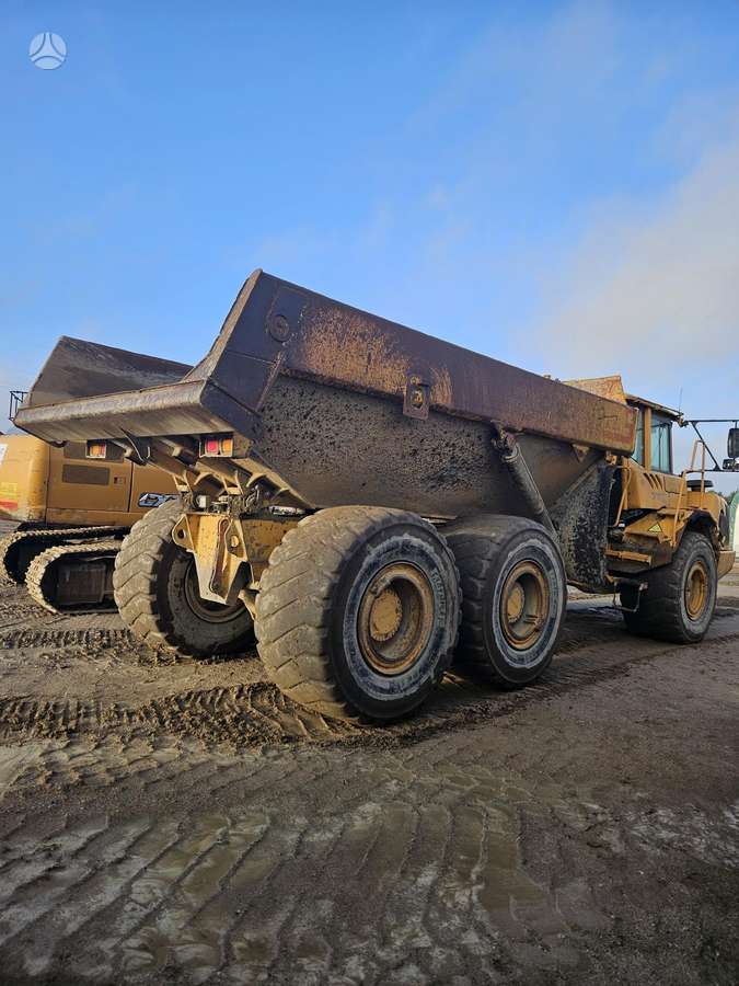 Volvo A30D, pašizgāzēji
