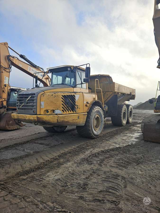 Volvo A30D, pašizgāzēji