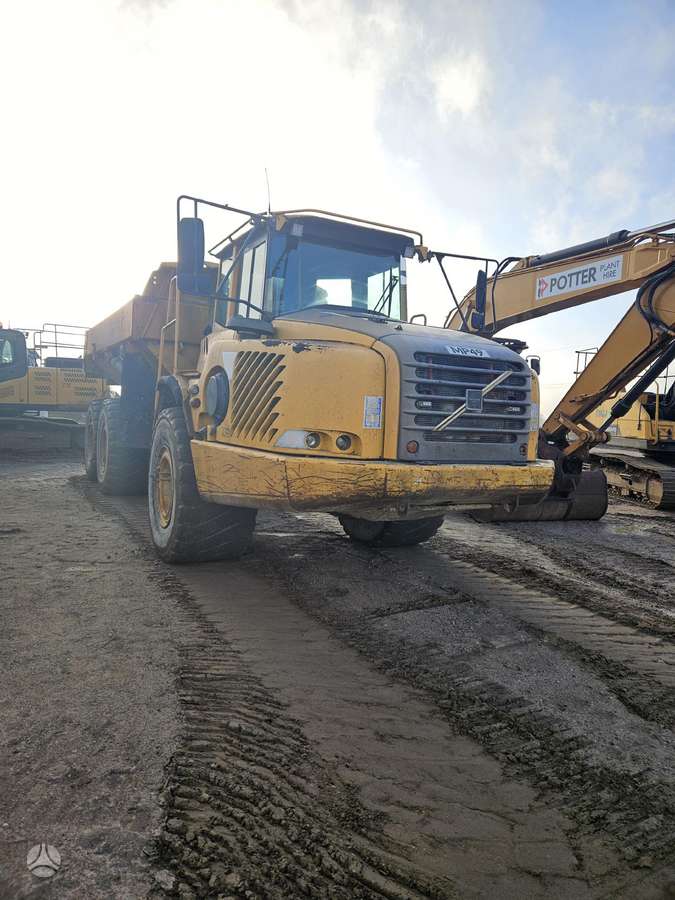 Volvo A30D, pašizgāzēji