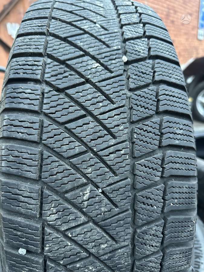 Continental, зимние 225/65 R17