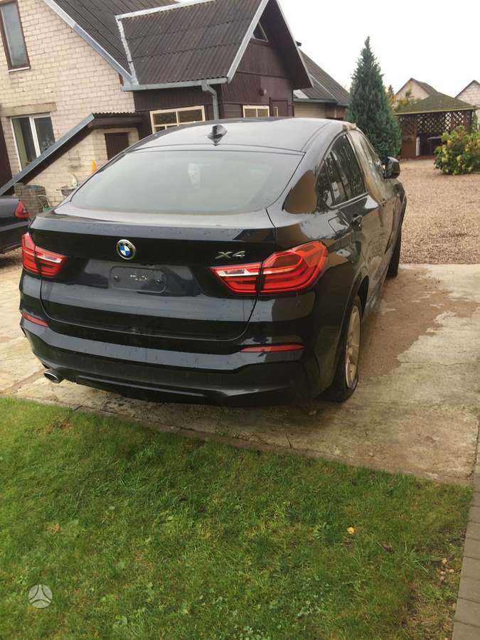 BMW X4 dalimis