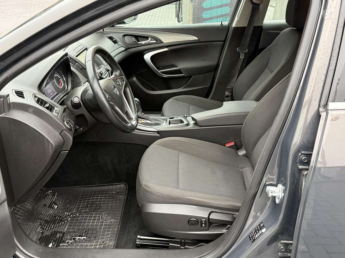Opel Insignia, 1.6 l., Универсал