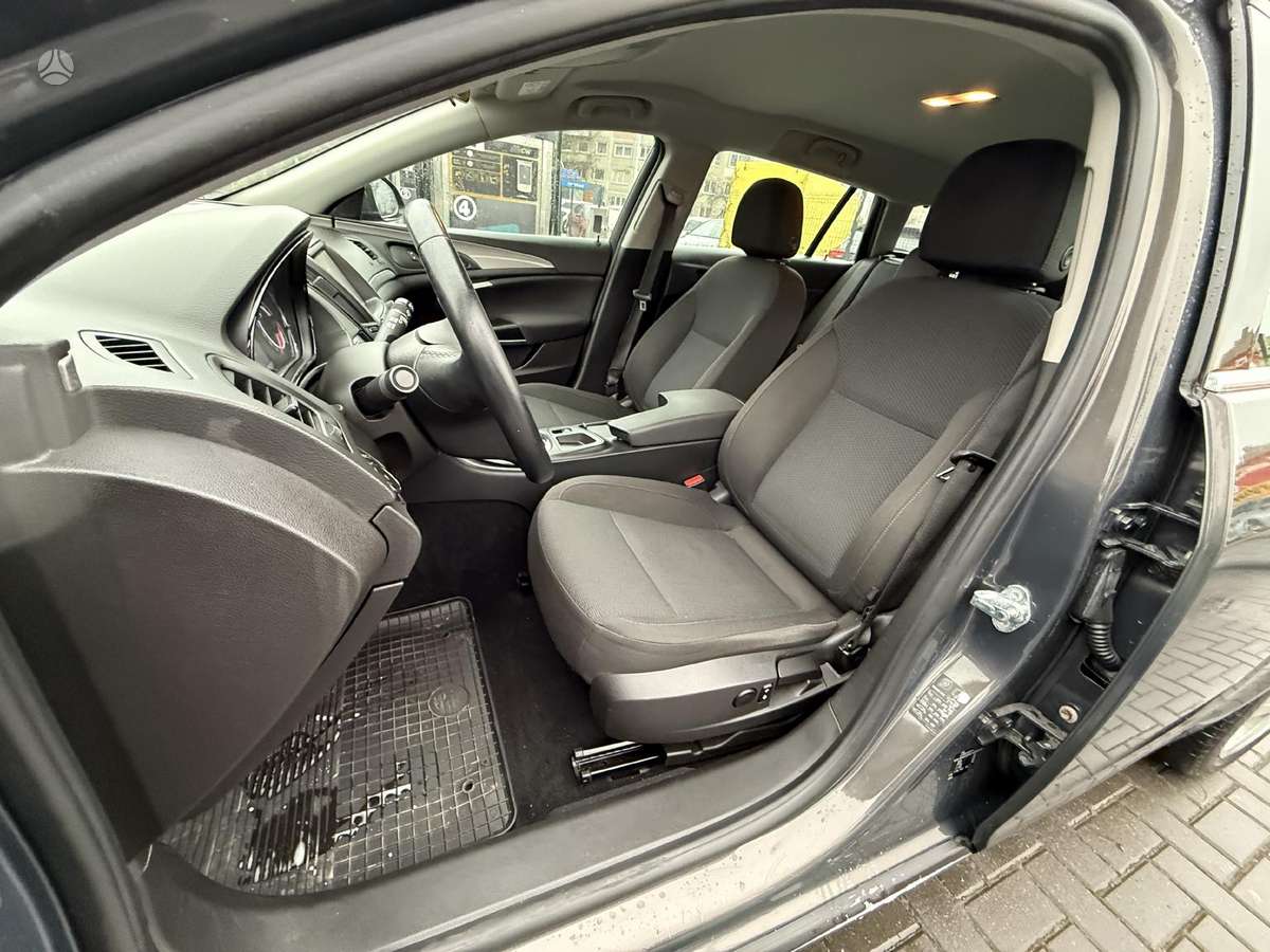 Opel Insignia, 1.6 l., Универсал