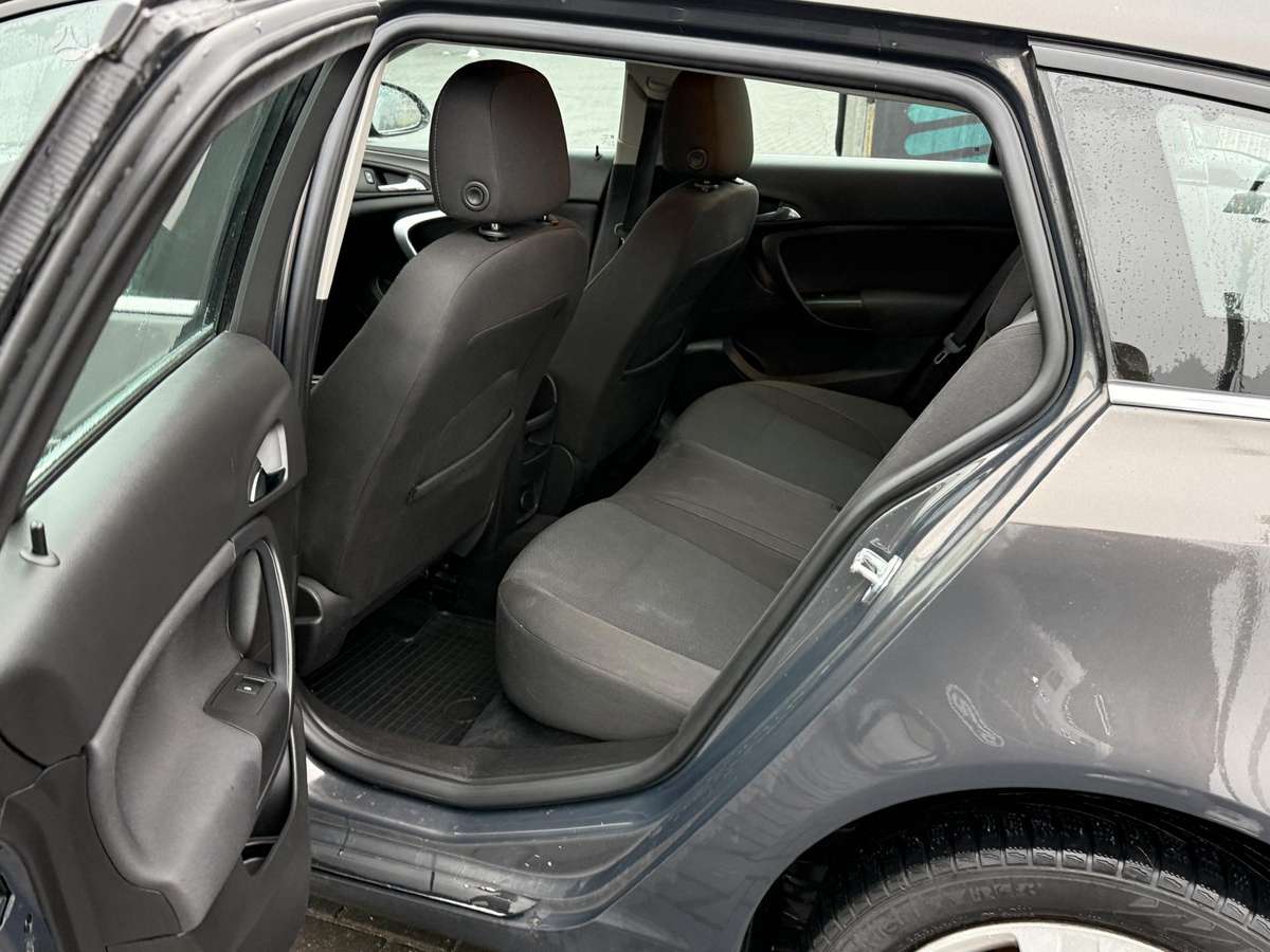 Opel Insignia, 1.6 l., Универсал