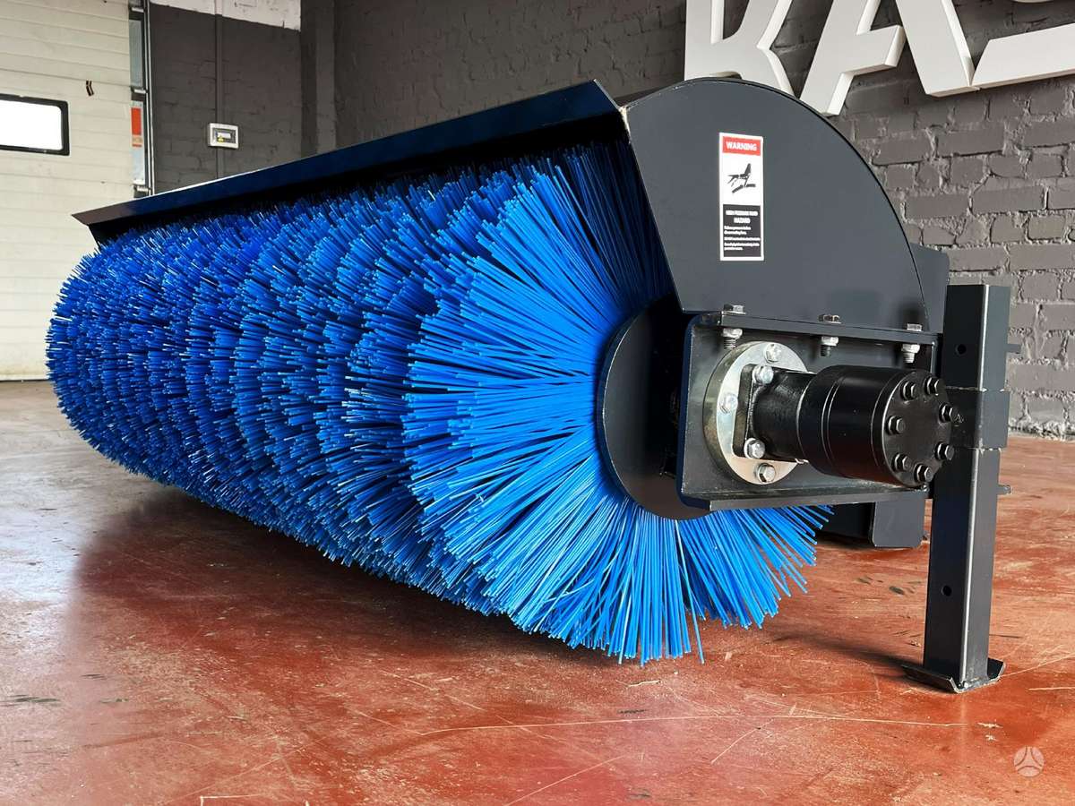 -Kita- 72, brooms / brushes
