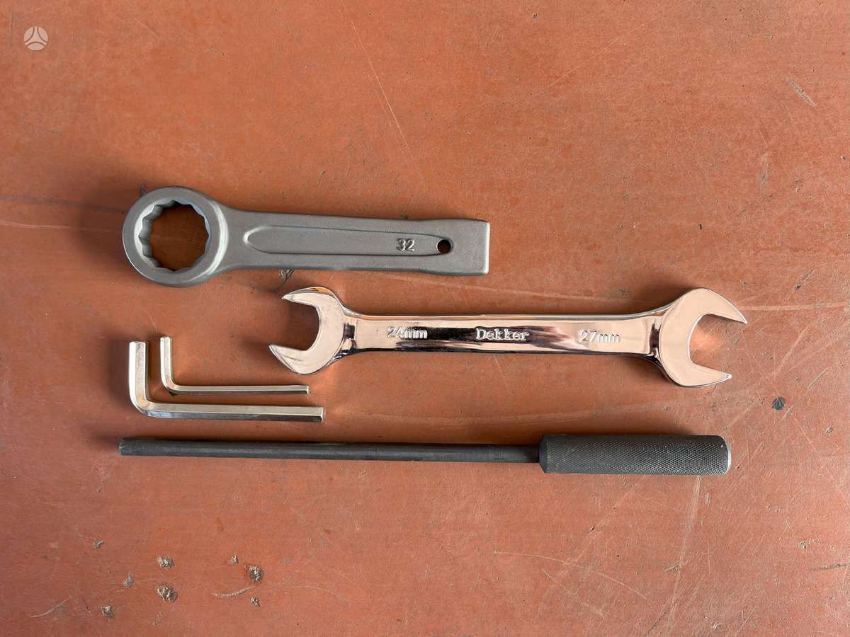 -Kita- KSH200, hydraulic hammers