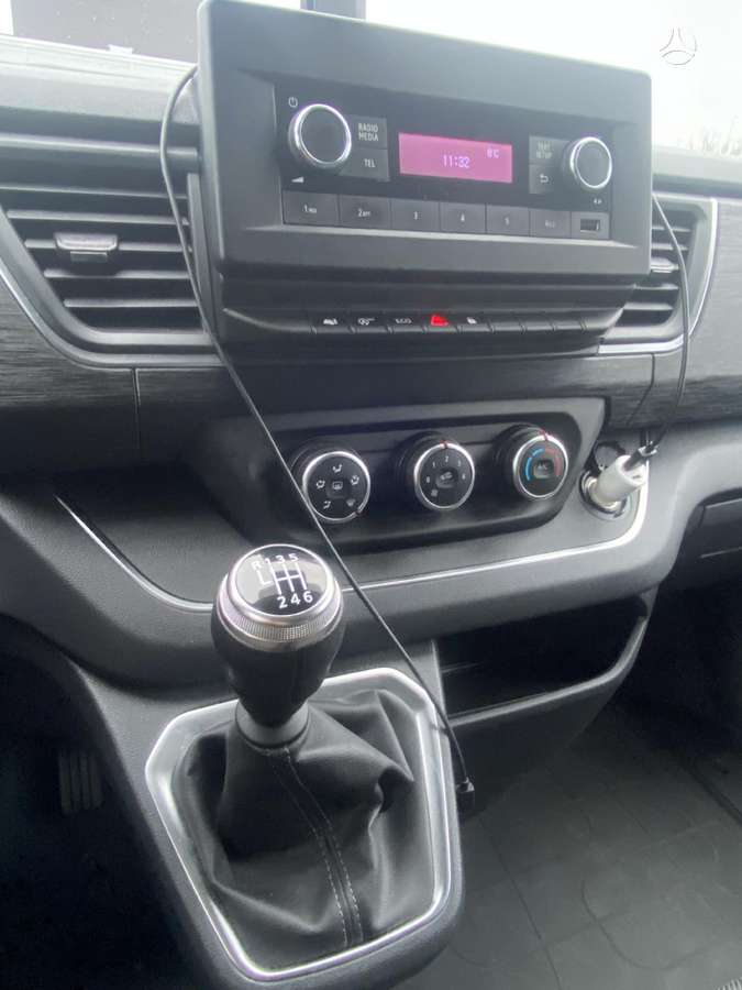 Renault Trafic - 8