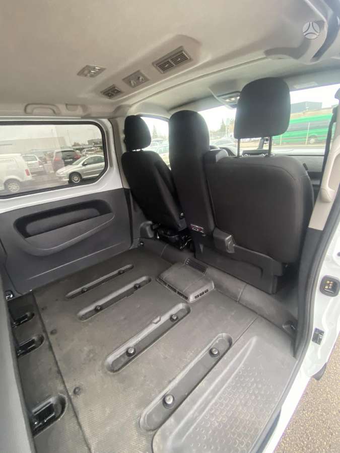 Renault Trafic - 10