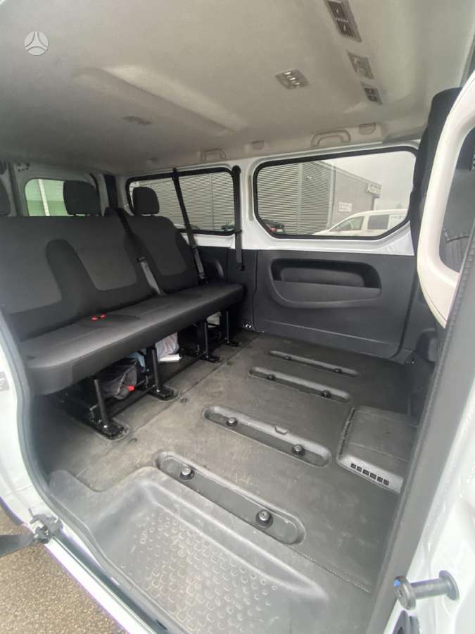 Renault Trafic - 11