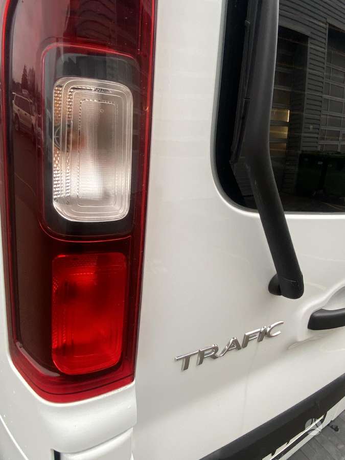 Renault Trafic - 12