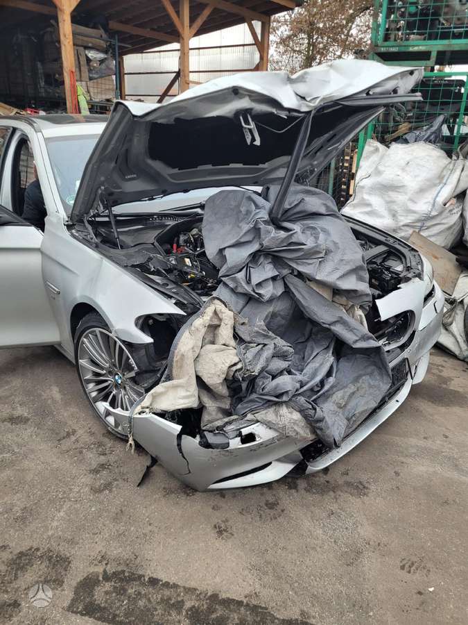 BMW 5 serija