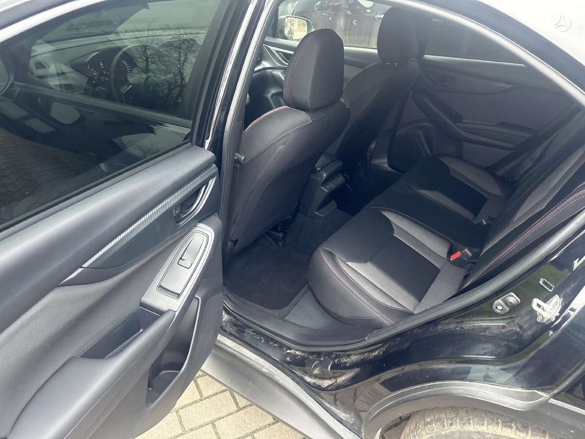 Subaru Impreza WRX - 12
