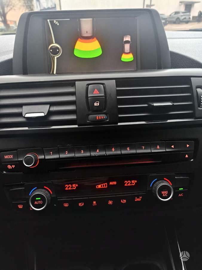 BMW 118, 2.0 l., hatchback