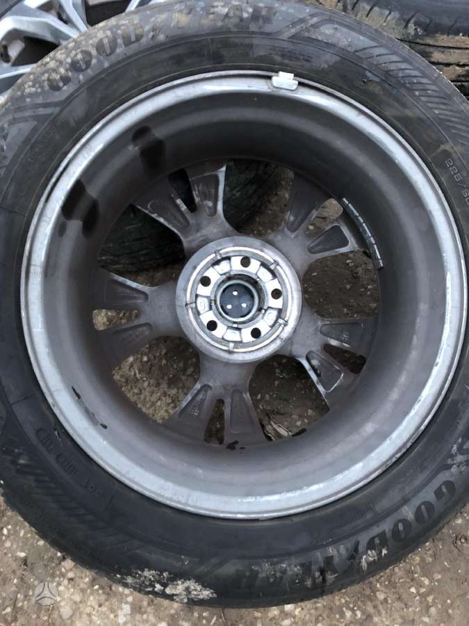 Ford Kuga, lengvojo lydinio, R18