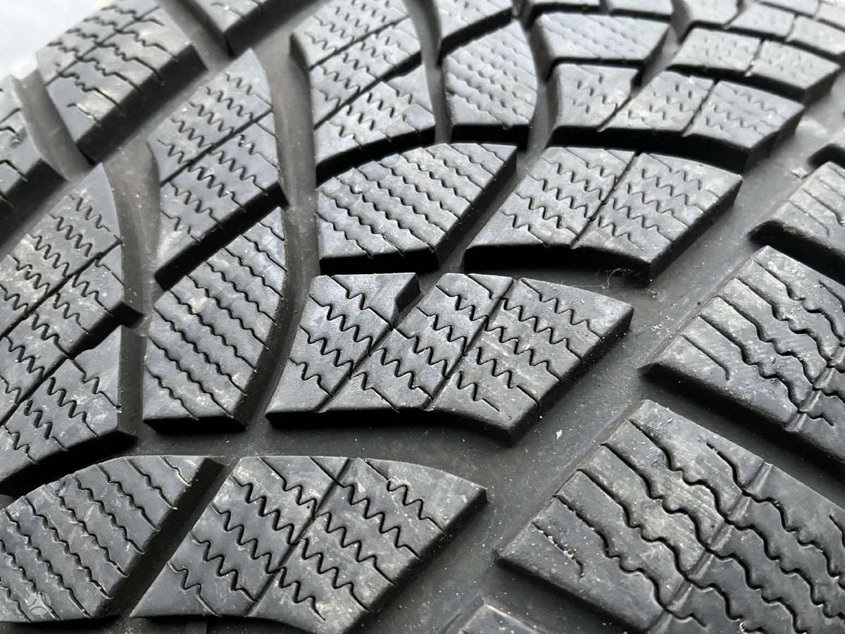 Goodyear UltraGrip Performance +, зимние 265/50 R20