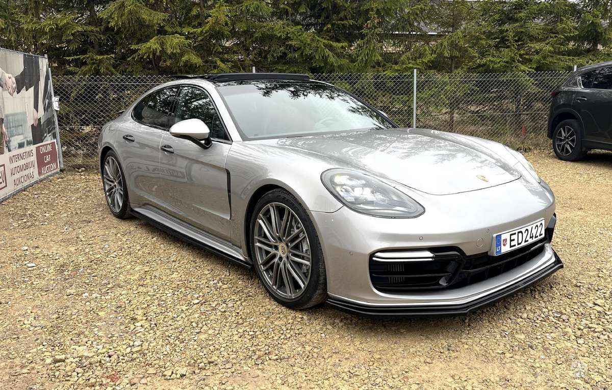 Porsche Panamera - 6