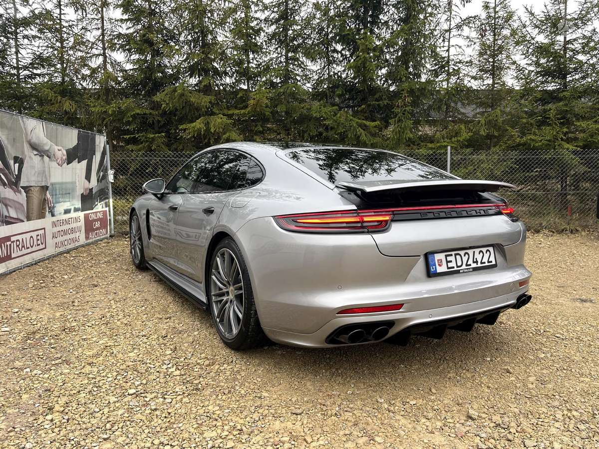 Porsche Panamera - 10