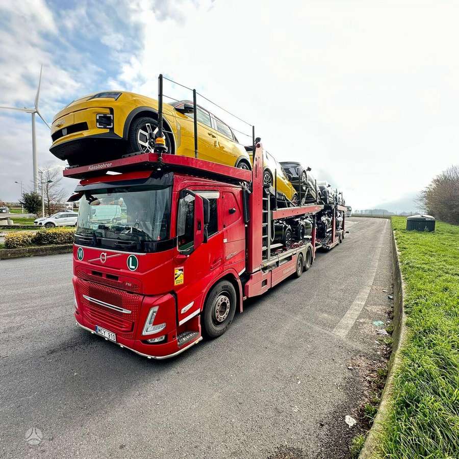Volvo + Kassbohrer 2021, auto transporters
