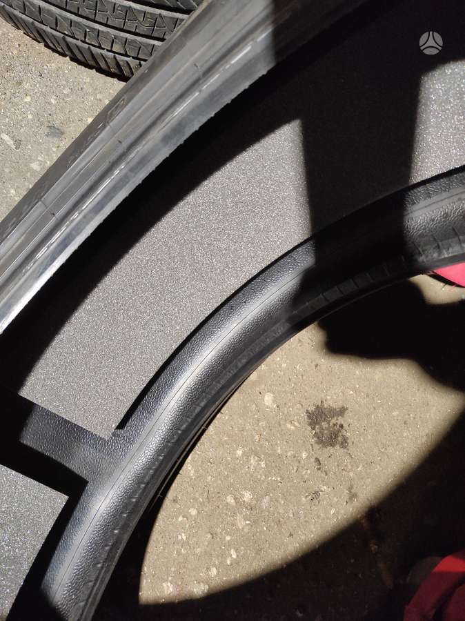 Pirelli, universalios 235/50 R20