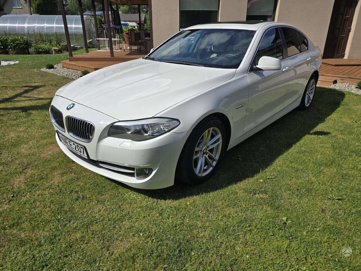 BMW 520, 2.0 l., Седан