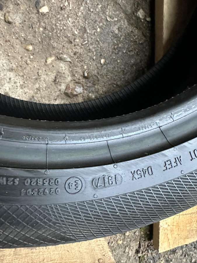 Continental, зимние 225/55 R19