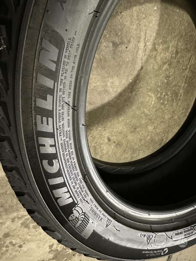 Michelin, зимние 225/50 R17
