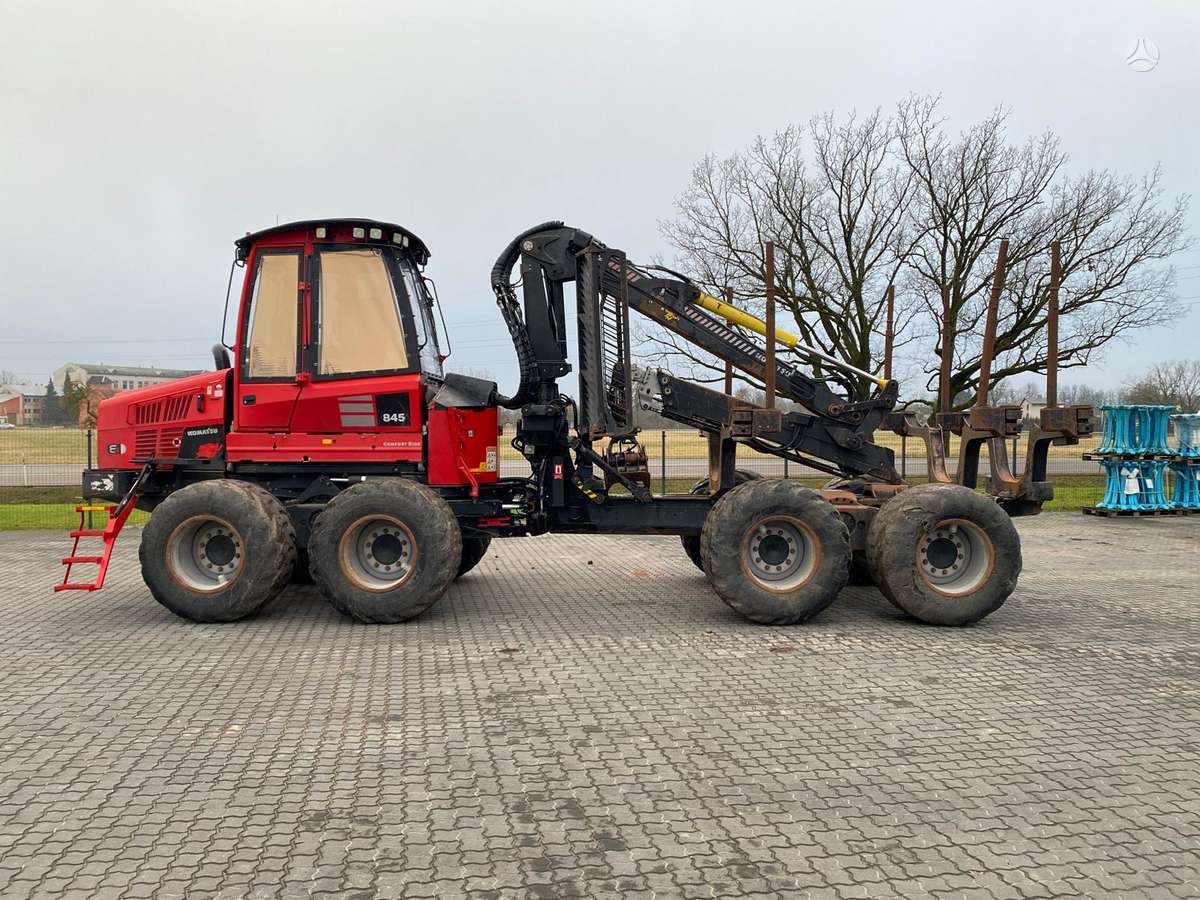 Komatsu 845 (F567), forwarders