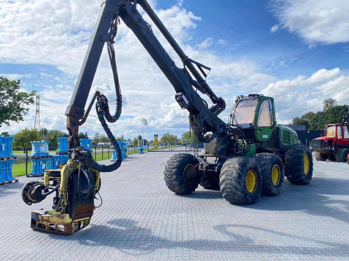 John Deere 1470E (H434), harvesters