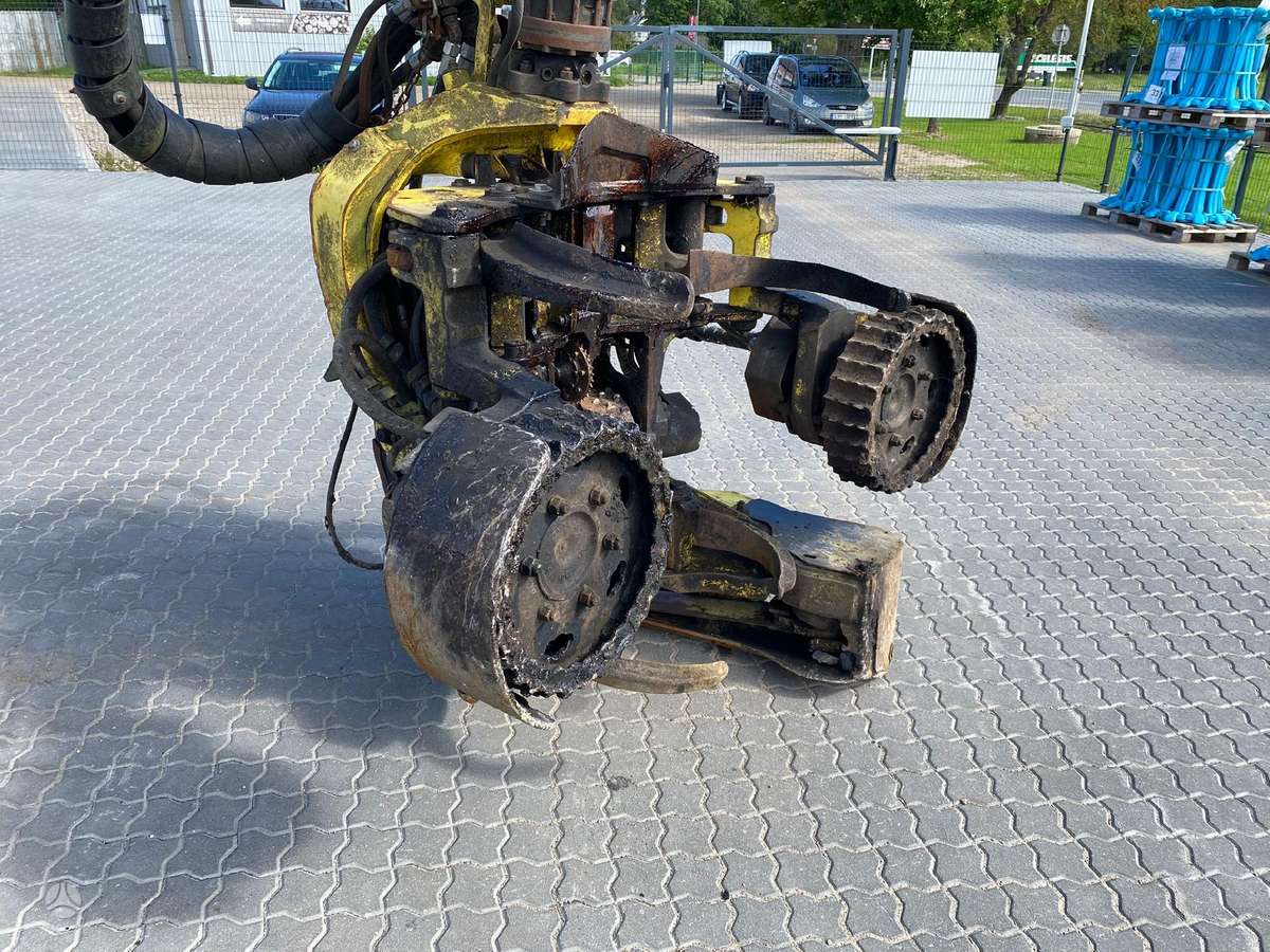 John Deere 1470E (H434), harvesters