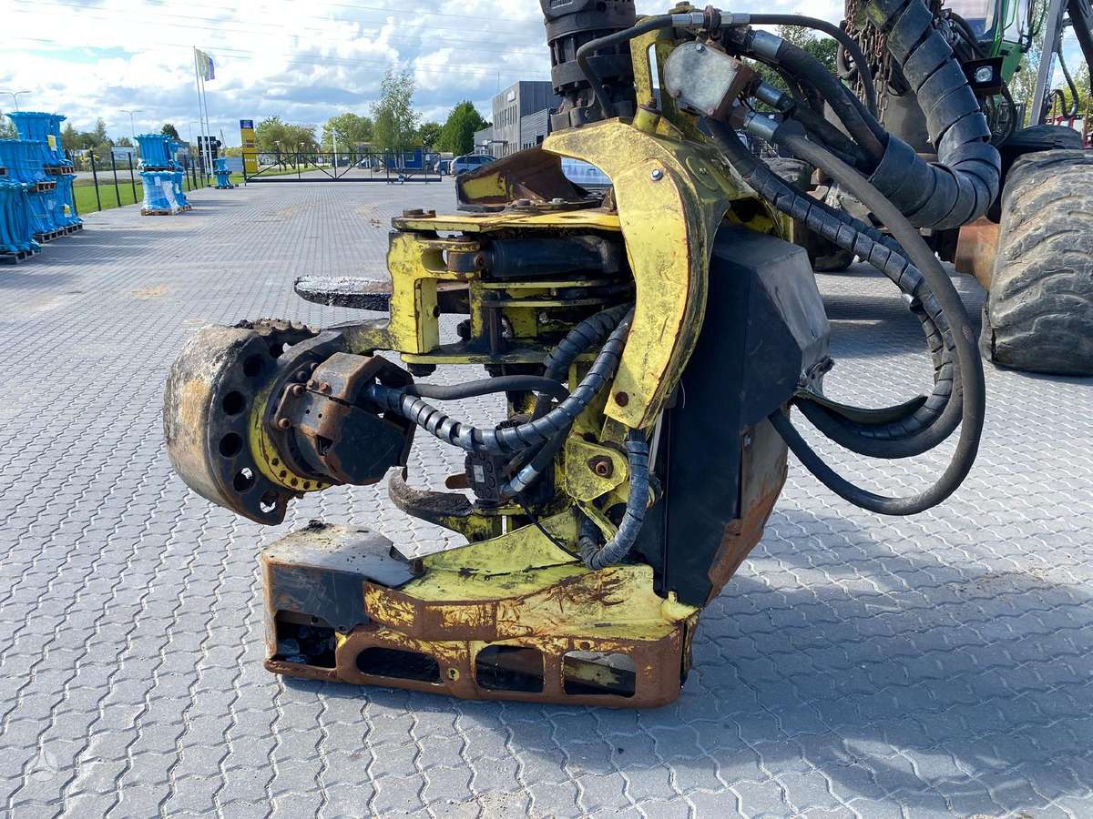 John Deere 1470E (H434), harvesters
