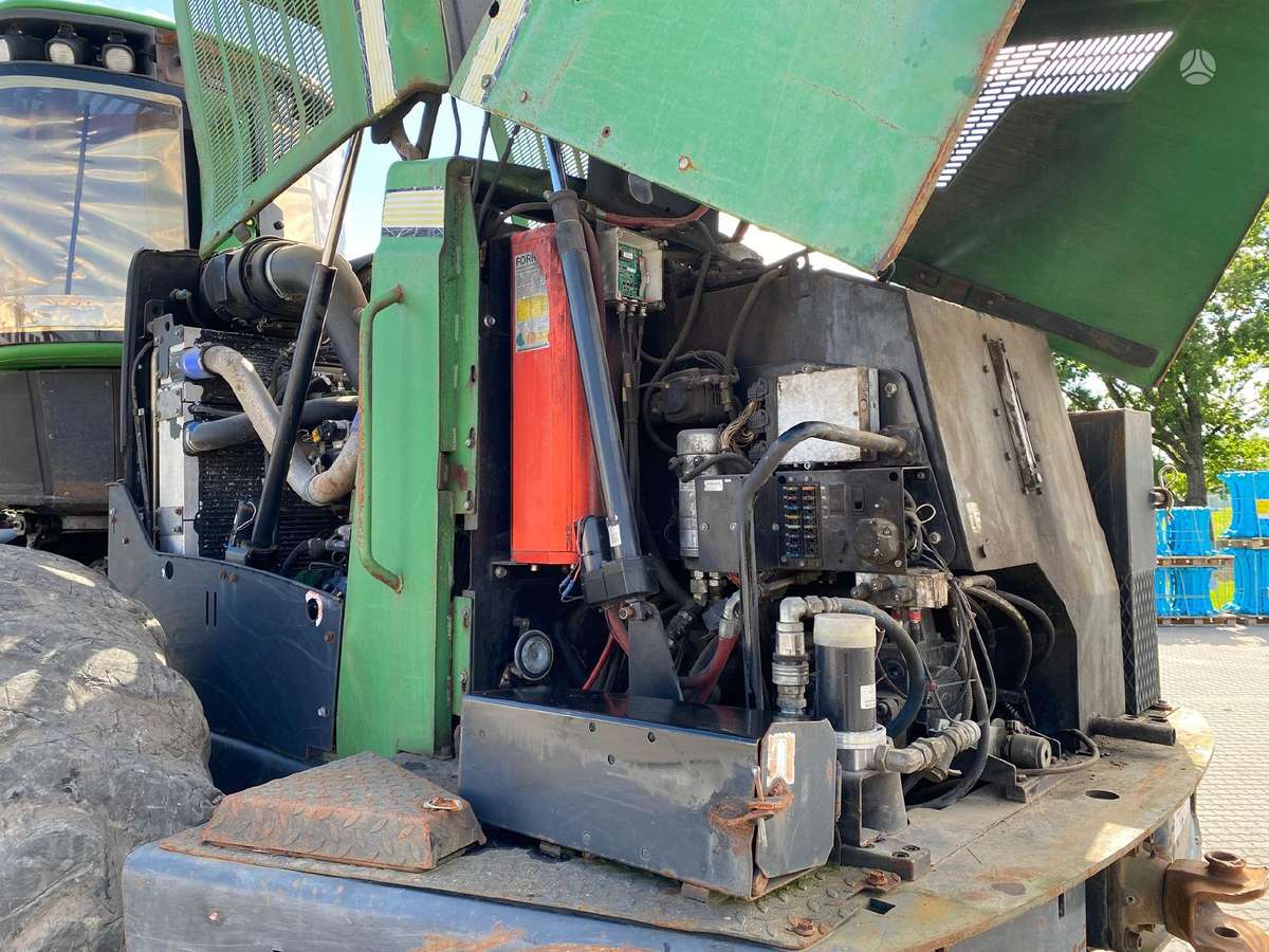 John Deere 1470E (H434), harvesters