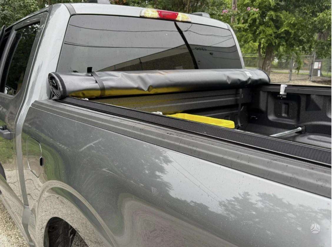 Ford Ranger hood (front, rear)