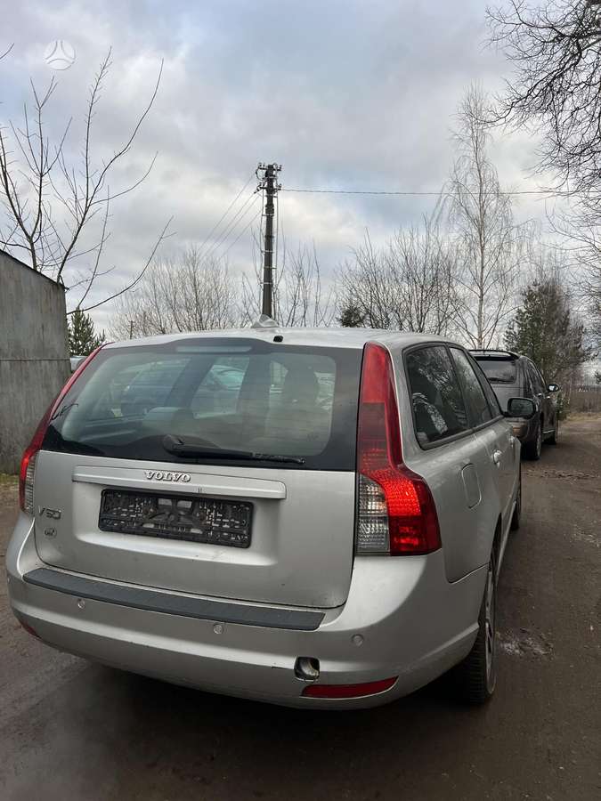 Volvo V50 for parts