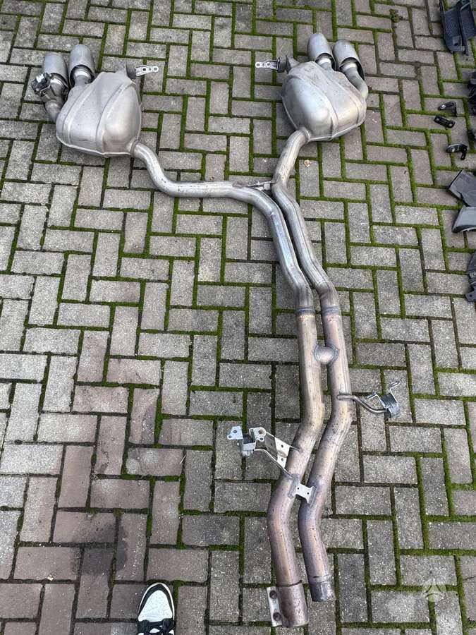 Porsche Macan kėbulo dalys