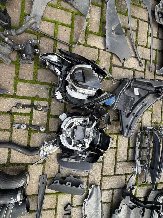 Porsche Macan kėbulo dalys