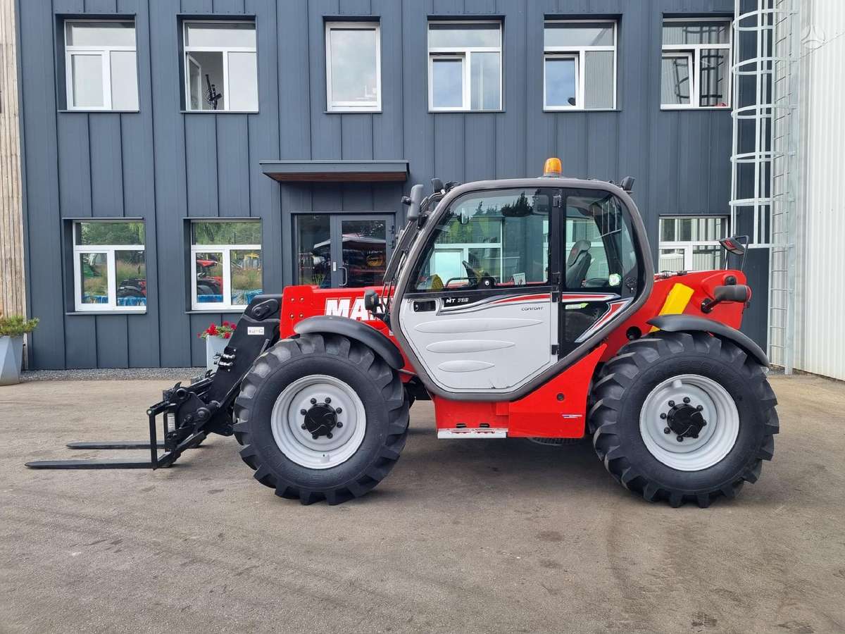 Manitou MT732, telescopic handler