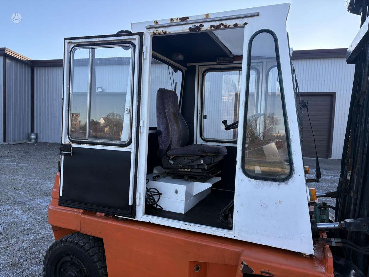 Kalmar 4-500, вилочные погрузчики