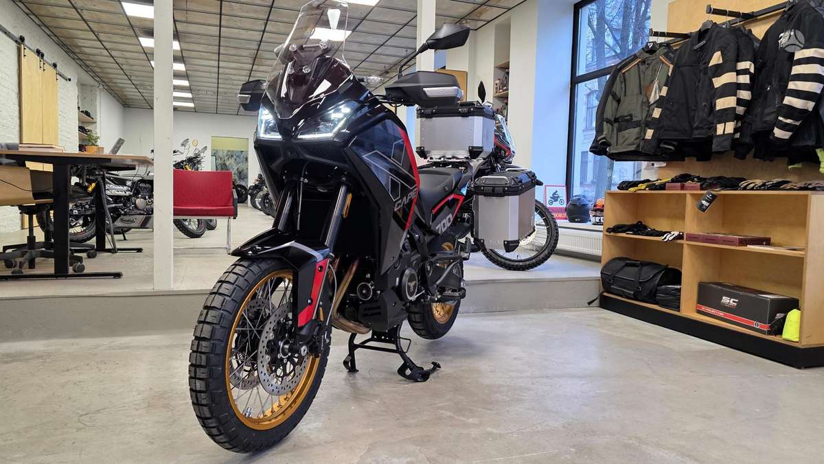 Moto Morini X-Cape 700cc, эндуро / adventure