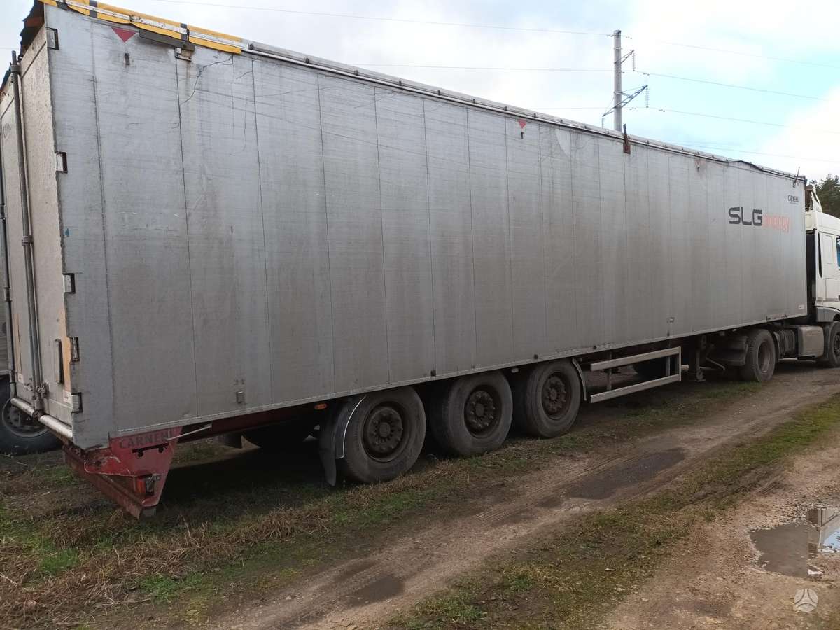 Kraker, with moving floor