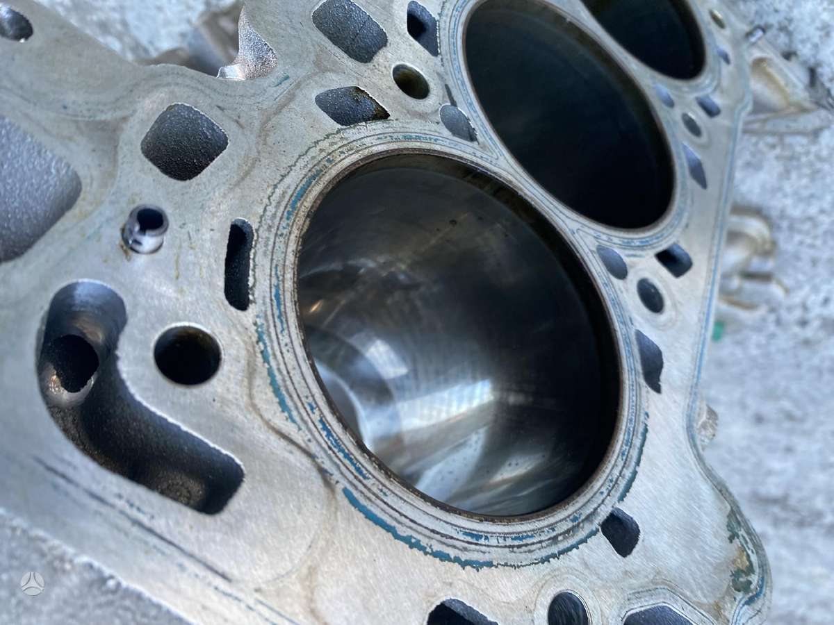Porsche Cayenne, Dcb, engine block, cylinder head