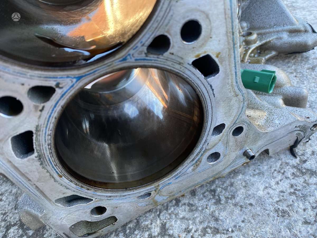 Porsche Cayenne, Dcb, engine block, cylinder head