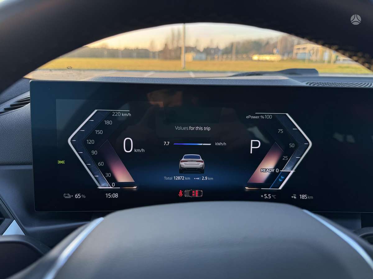 BMW i4, 70 kWh, hatchback