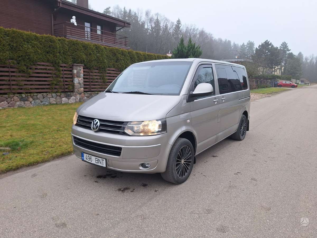 Volkswagen Caravelle - 2