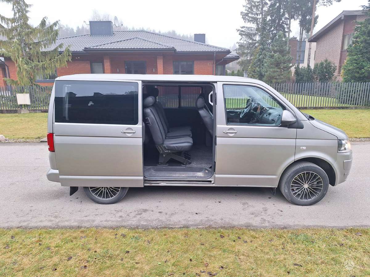 Volkswagen Caravelle - 4