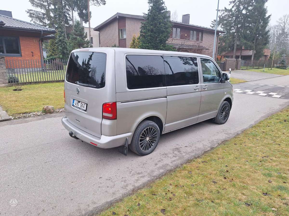 Volkswagen Caravelle - 6